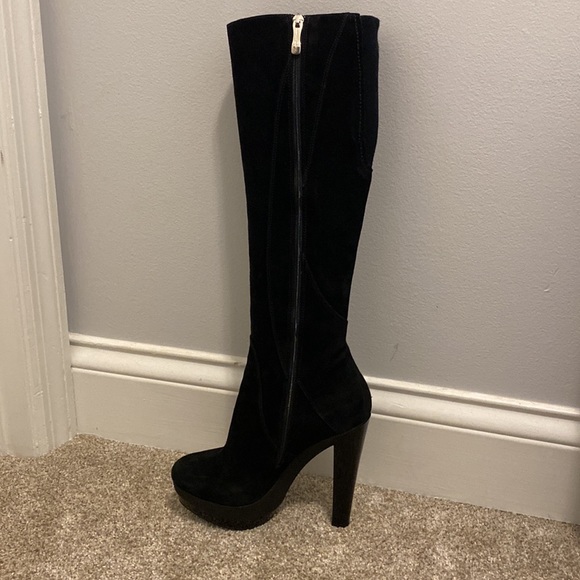 Gianmarco Lorenzi Shoes - NWOT Gianmarco Lorenzi platform suede knee high boots. Size 7 (I think)